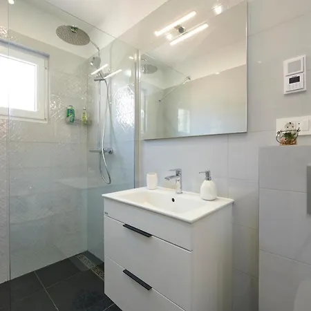 Apartament Marija *